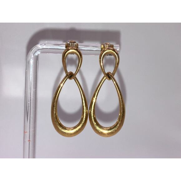 Monet Gold-Tone Connecting Teardrops Dangle 1 3/8" Earrings! - Picture 1 of 8